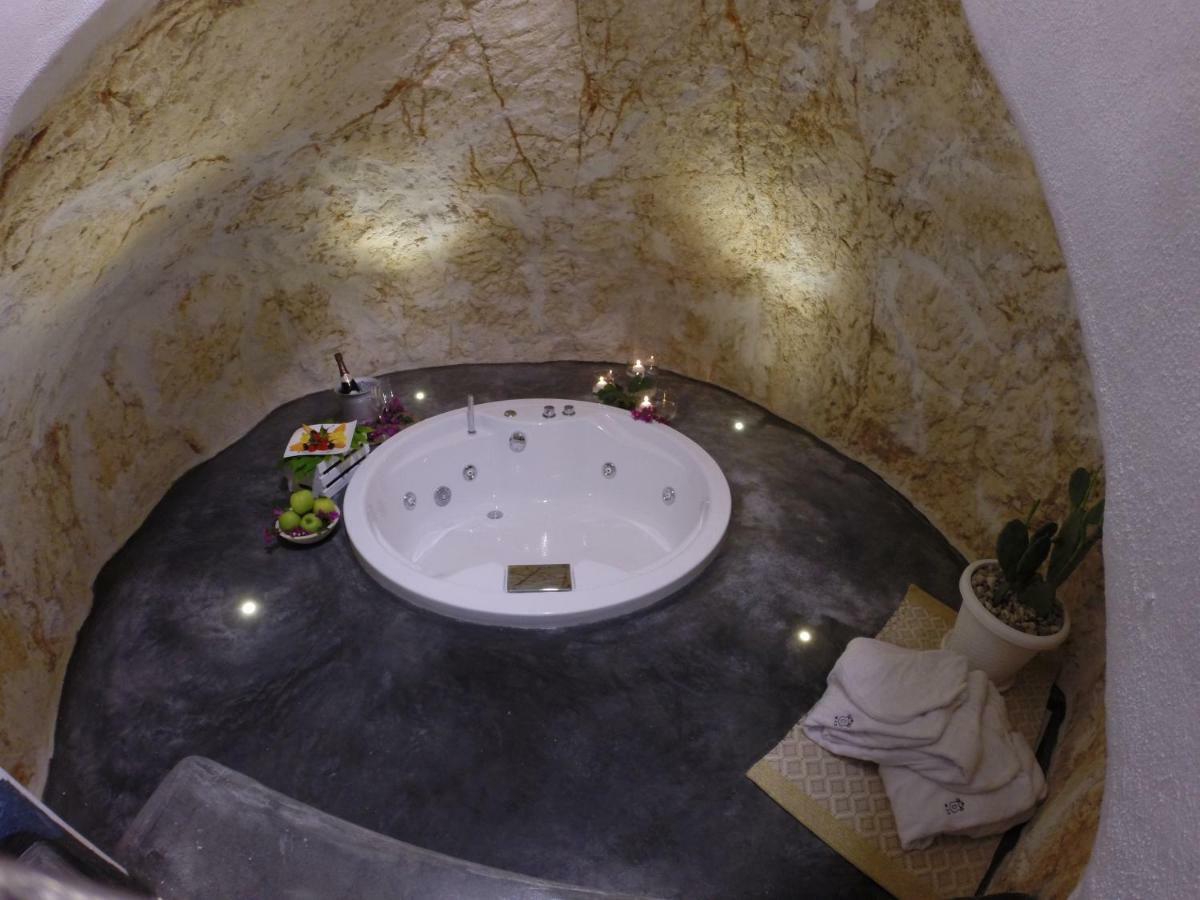 White Luxury * Ostuni