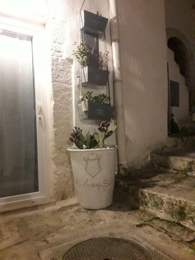 White Luxury * Ostuni